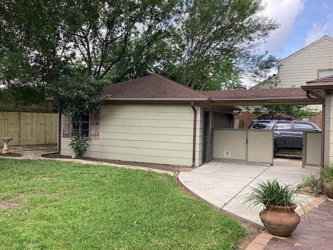 Photo - 15311 Empanada Dr House