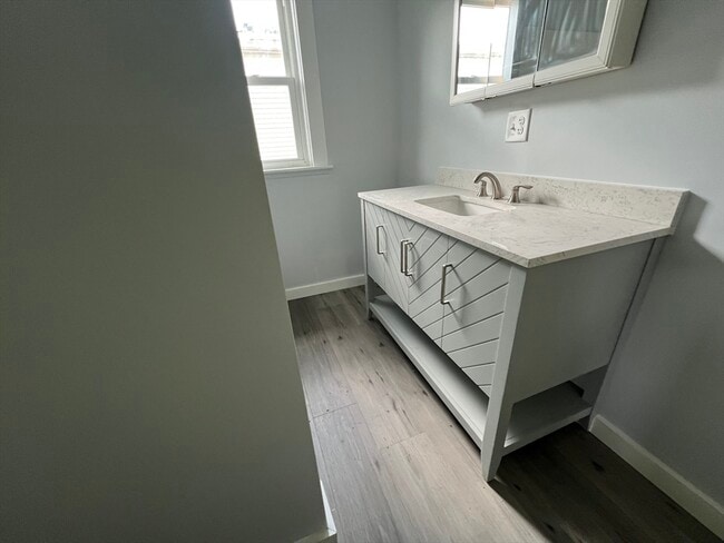 67 Fairlawn Ave Unit 3