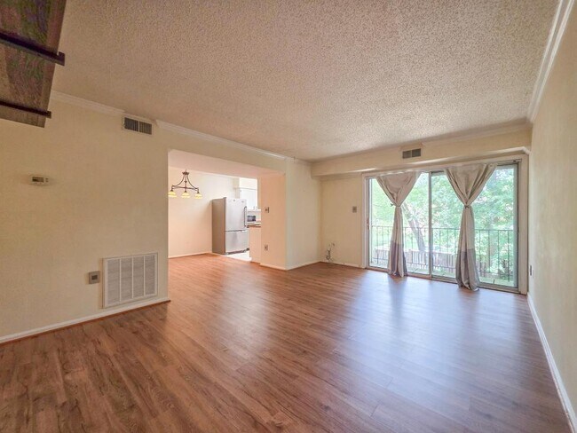 Photo - 7758 New Providence Dr