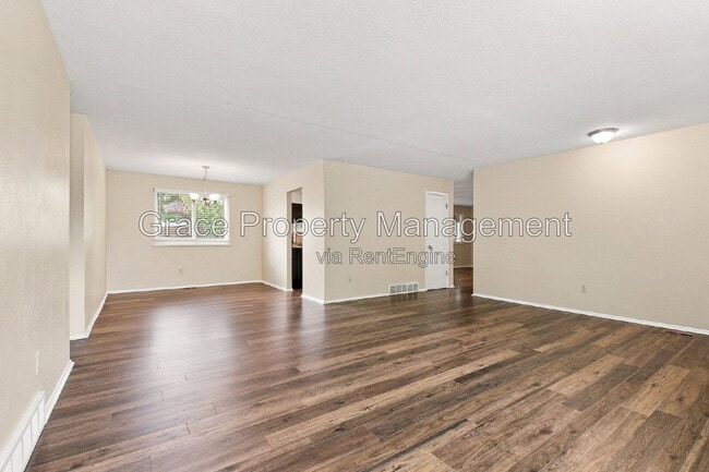 Photo - 11565 Monroe St