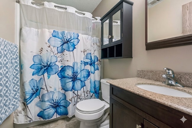 Photo - 3321 Berwood Ct W Unidad 3321