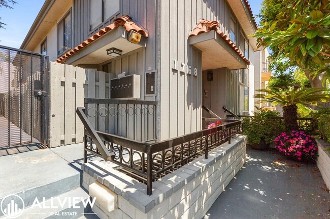 Photo - Beautifully Upgraded 2-Bed, 3-Bath Townhou...
