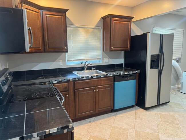 Photo - 28581 Brentwood St