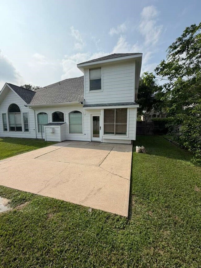 Photo - 13103 Bainbridge Trail