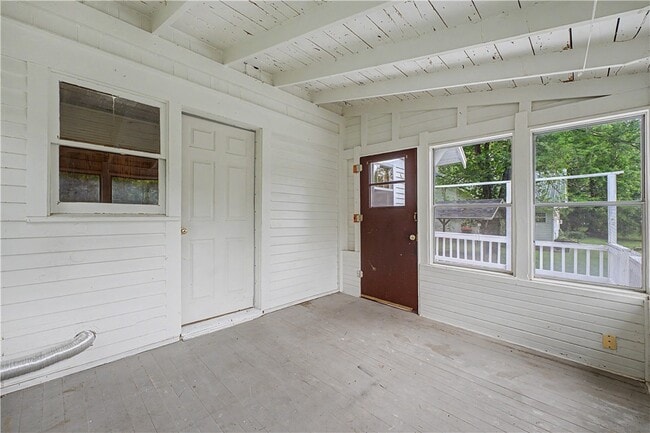 Building Photo - 810 N King St