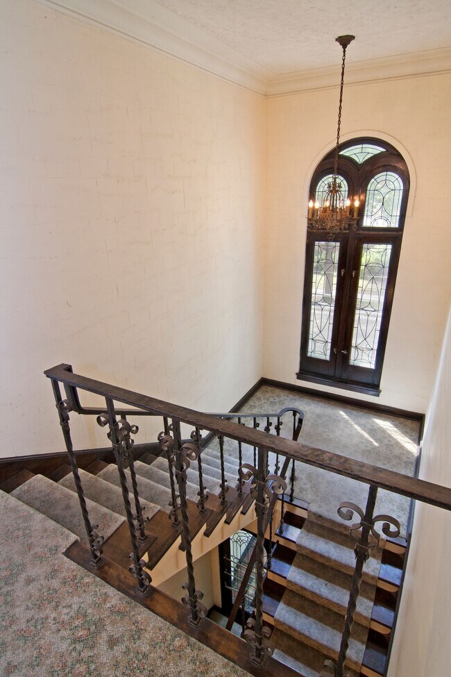 Photo - 3305 Fremont Ave S