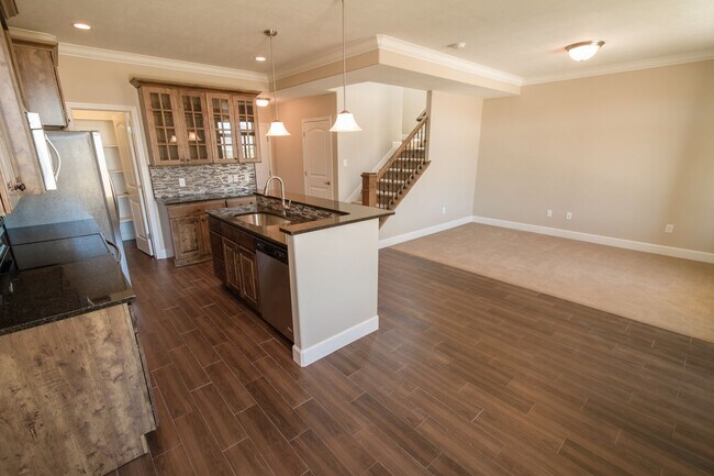 Photo - Italian Villages | 3- Bedroom Townhome