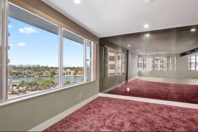 Photo - 5255 Collins Ave Unit 5J