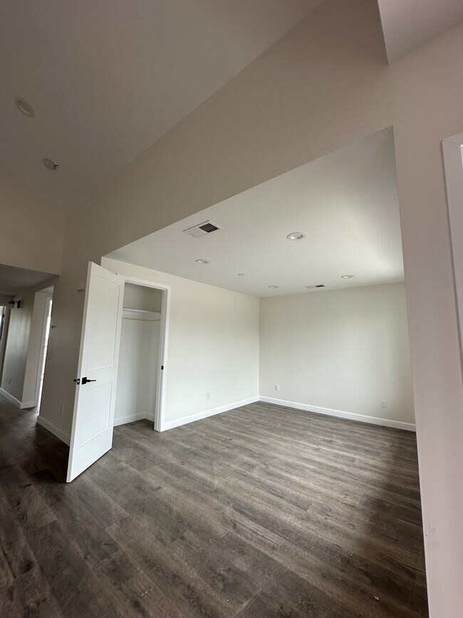 Marketplace Crossing Apartments Yucaipa, CA