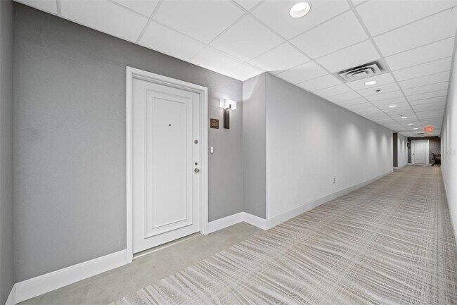 Building Photo - 1 Beach Dr SE Unit 2211
