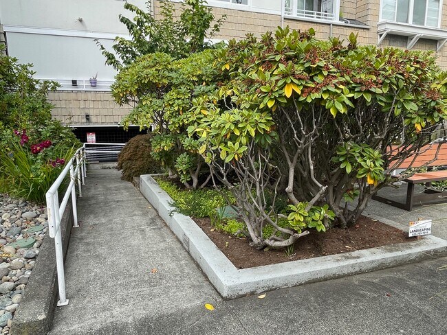 Photo - 22005 6th Ave S Unidad 206