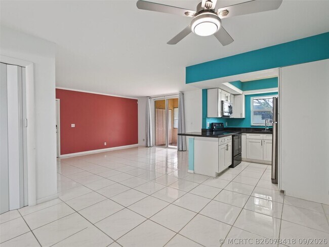 8400 W Sample Rd Unit 203