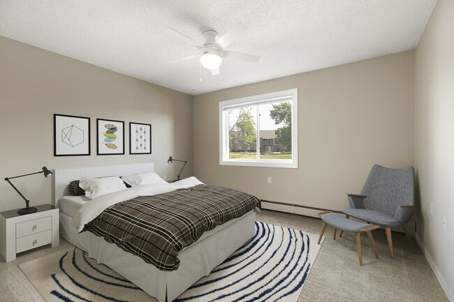 Building Photo - Hidden Valley Rental