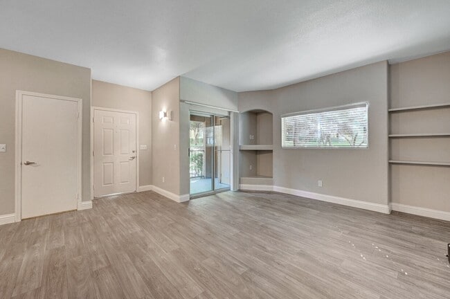Horizon Ridge Apartments