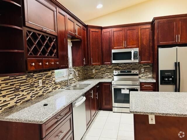 Building Photo - 10787 Fillmore Dr Rental