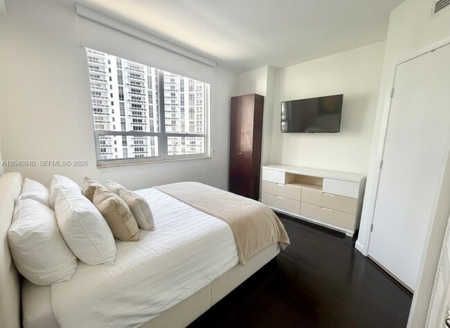Photo - 801 Brickell Key Blvd Unit 1704