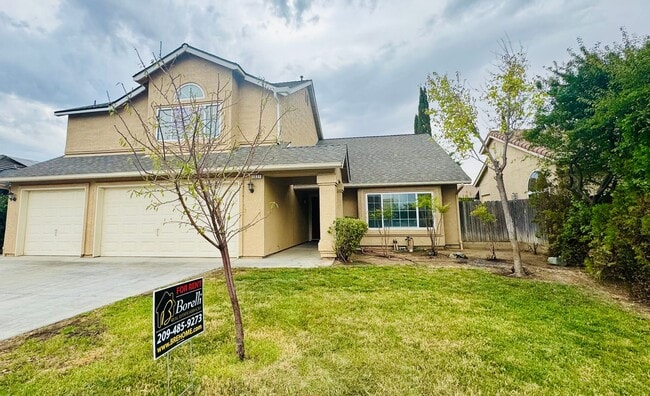 REDUCED!!! 4 Bedroom, 3 Bath Tri-Level Hom... - REDUCED!!! 4 Bedroom, 3 Bath Tri-Level Hom...