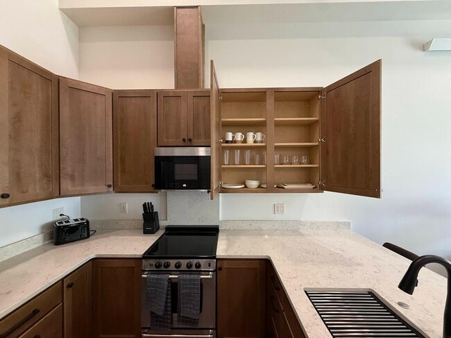 Photo - 4049 Tongass Ave
