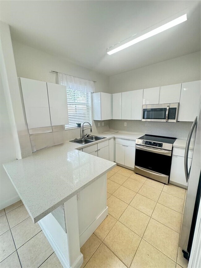 Photo - 8663 NW 112th Pl