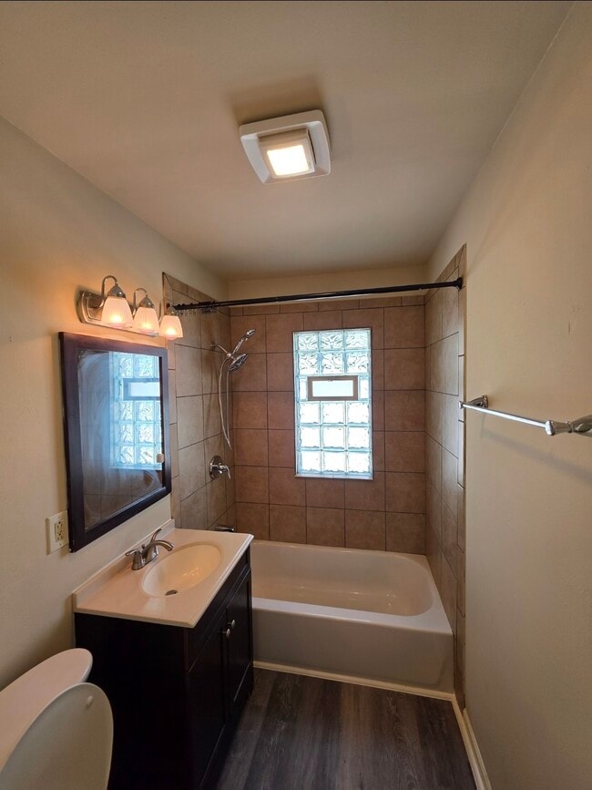 Photo - 4839 W Lynndale Ave