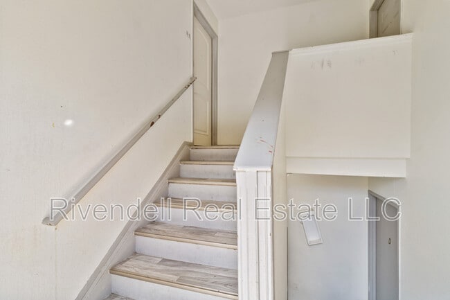 Photo - 373 Geneva St Unit D