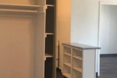 Armario - Park Pacific Tower Senior Housing