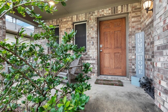 Building Photo - 2542 White Bluff Ln