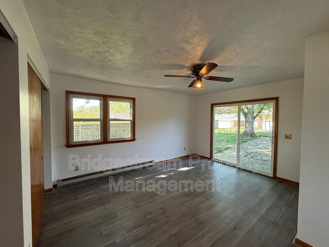 Photo - 54 Benzell Dr