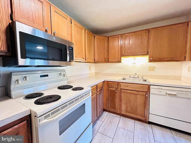 Photo - 2129 Wainwright Ct Apartment Unit BB