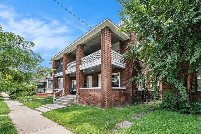 Building Photo - 1054 Ionia Ave SW Unit 1054 Ionia Ave SW -  4