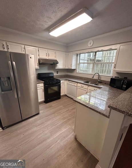 1089 Ashbury Dr