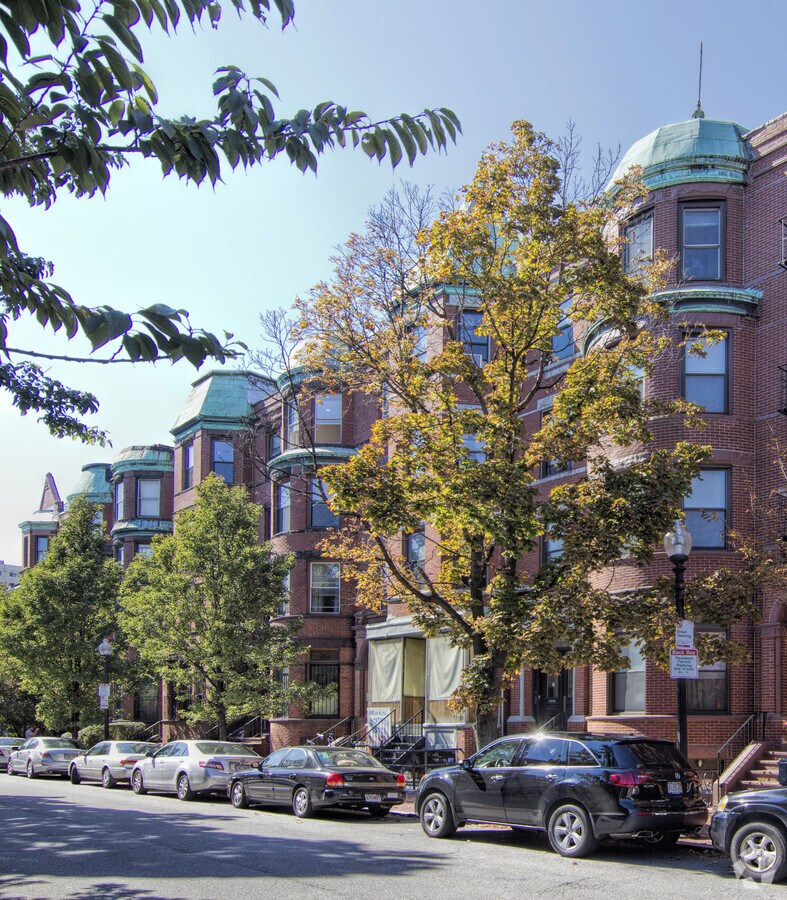 Photo - 127 St. Botolph Street