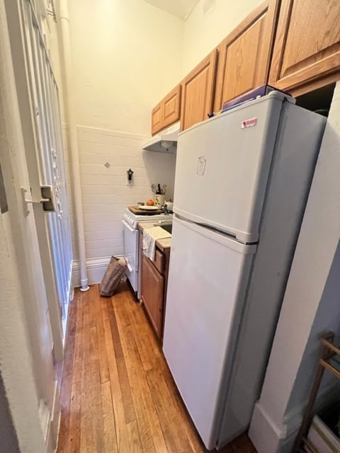 Photo - 58 S Russell St Unit 2