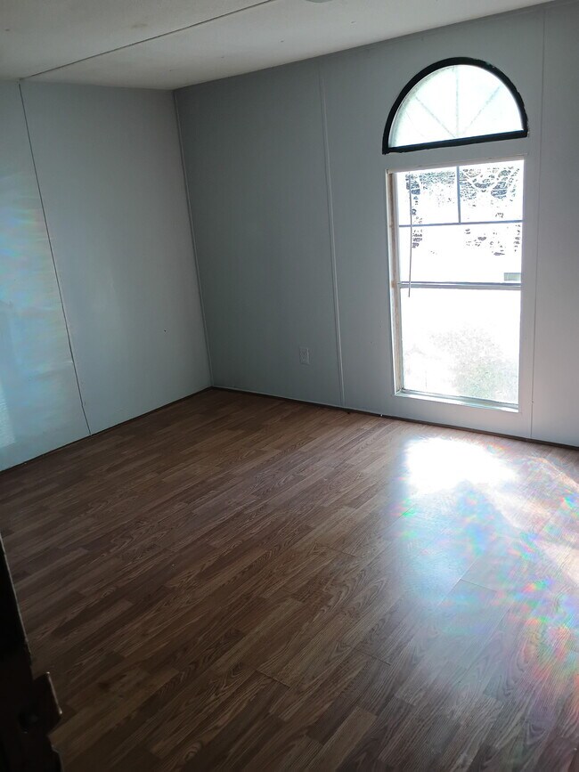 Photo - 234 Pamela's Pl