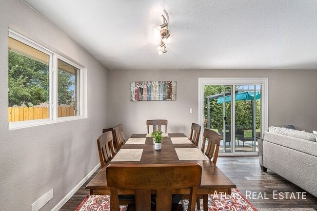 Photo - 7472 Beach Ct