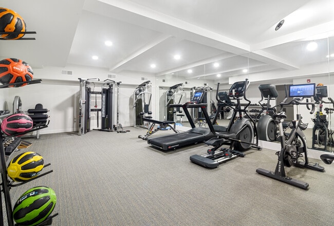 Photo - 504 Glenbrook