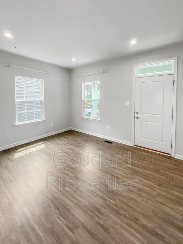 Photo - 7893 Jasons Landing Way