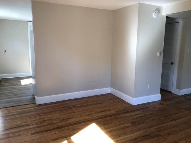121 Wellington Rd