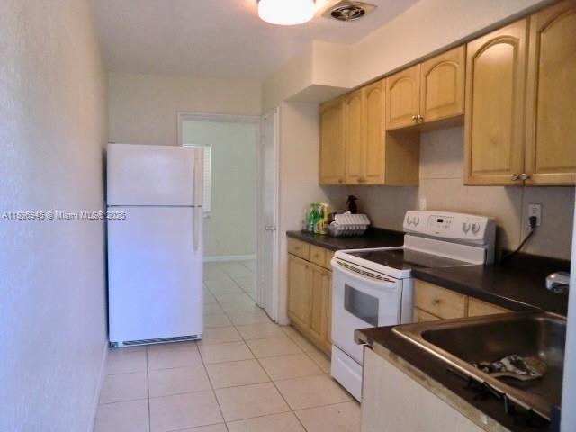 Photo - 2724 NE 32nd St Unit 2730