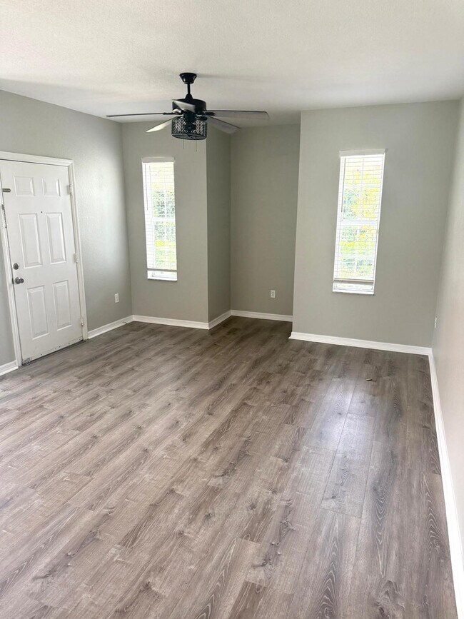 102 SW Peacock Blvd Unit 2-104