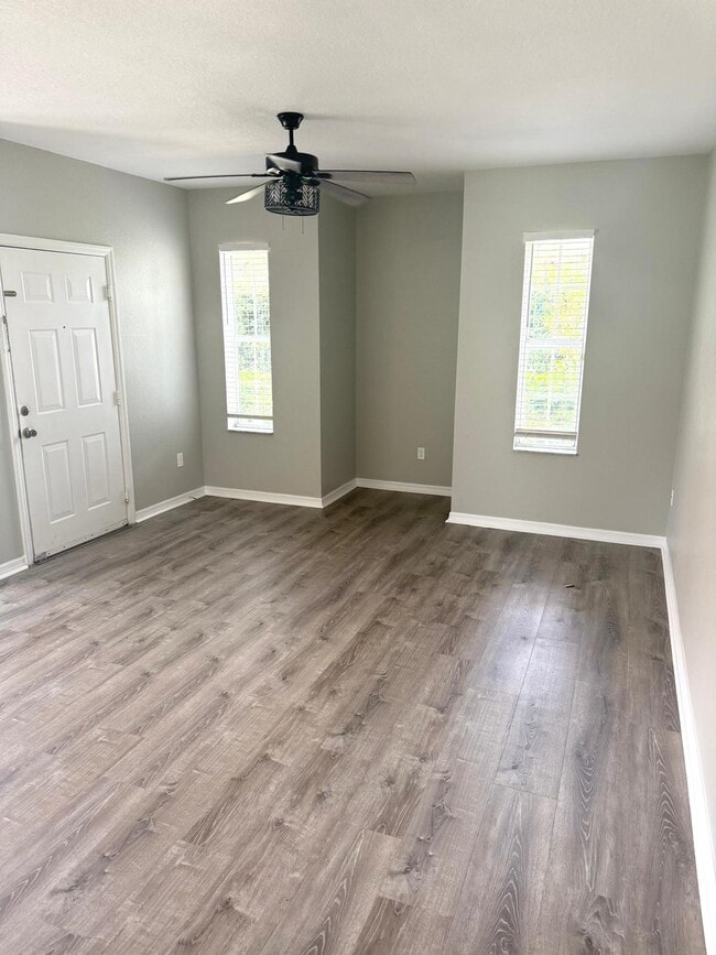 Photo - 102 SW Peacock Blvd Unit #2-104