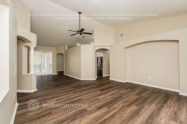 4623 Daventry Pl
