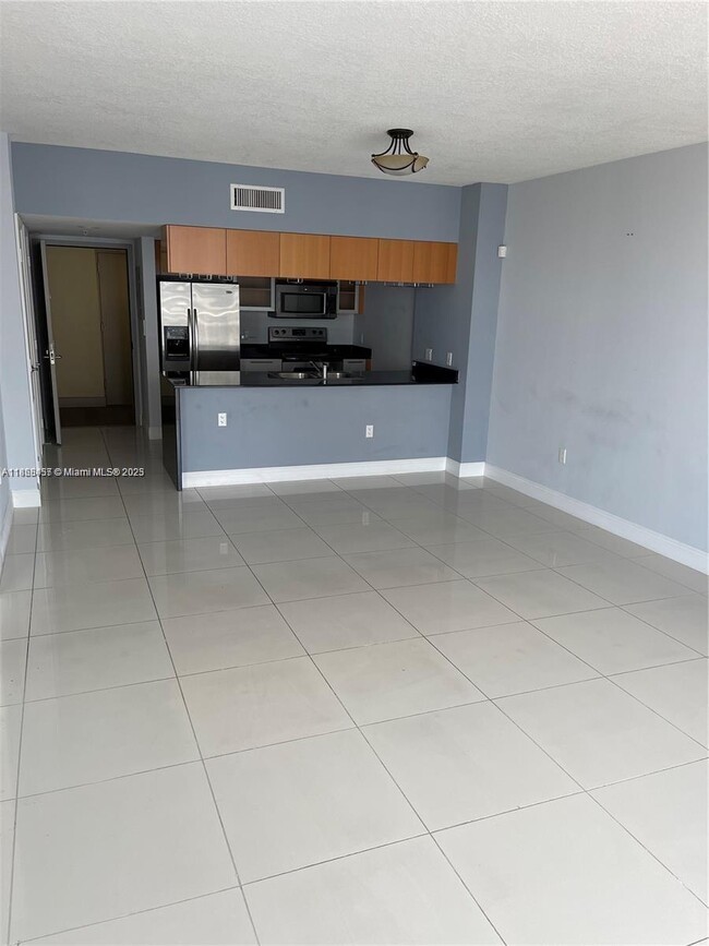 Photo - 1750 N Bayshore Dr Unit 3504