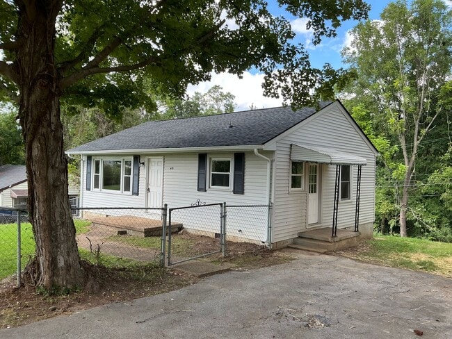 415 Gary Hills Dr