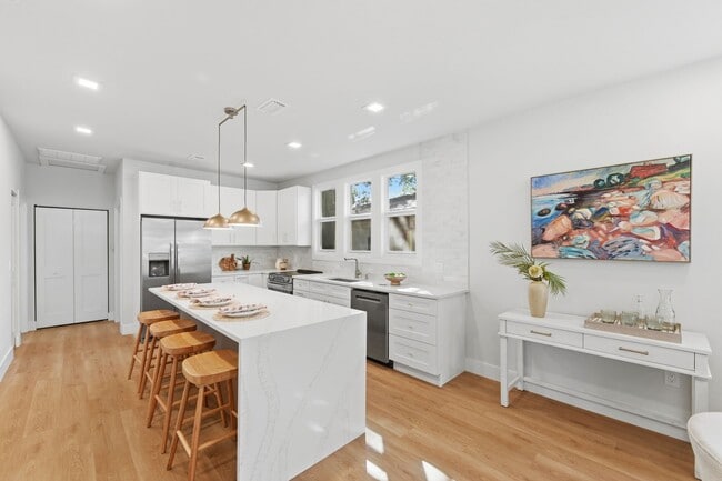 Photo - 309 E Selma Ave