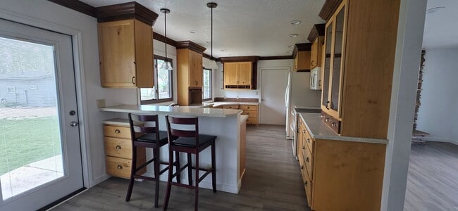 Photo - Home in the country and ready for it new tenants