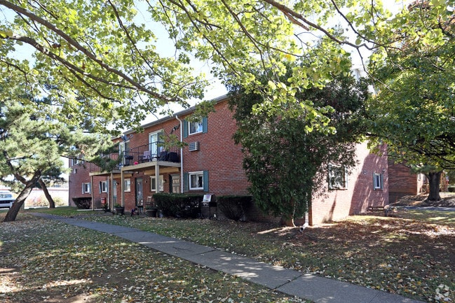 Photo - Arbor Village Apartments