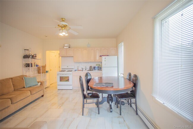 Photo - 136 E Olive St