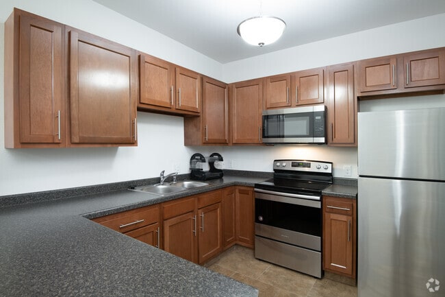 1BR, 1BA - 1,022SF