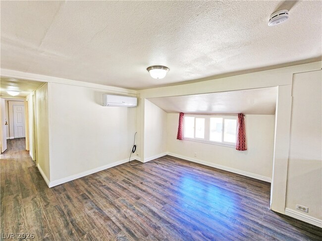 Photo - 1080 W Windsong Ln Unit B